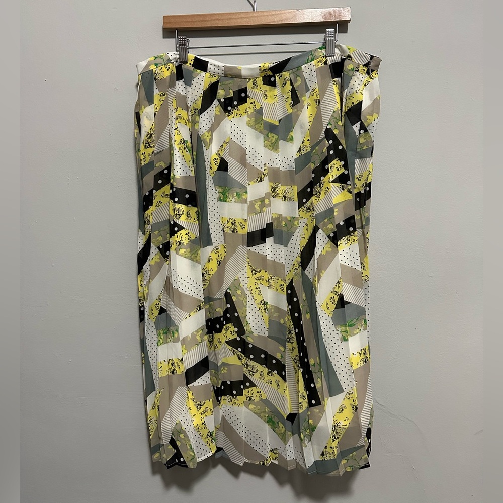 Calvin Klein Women’s Pleated Geometric Midi Skirt - Yellow, Black & White